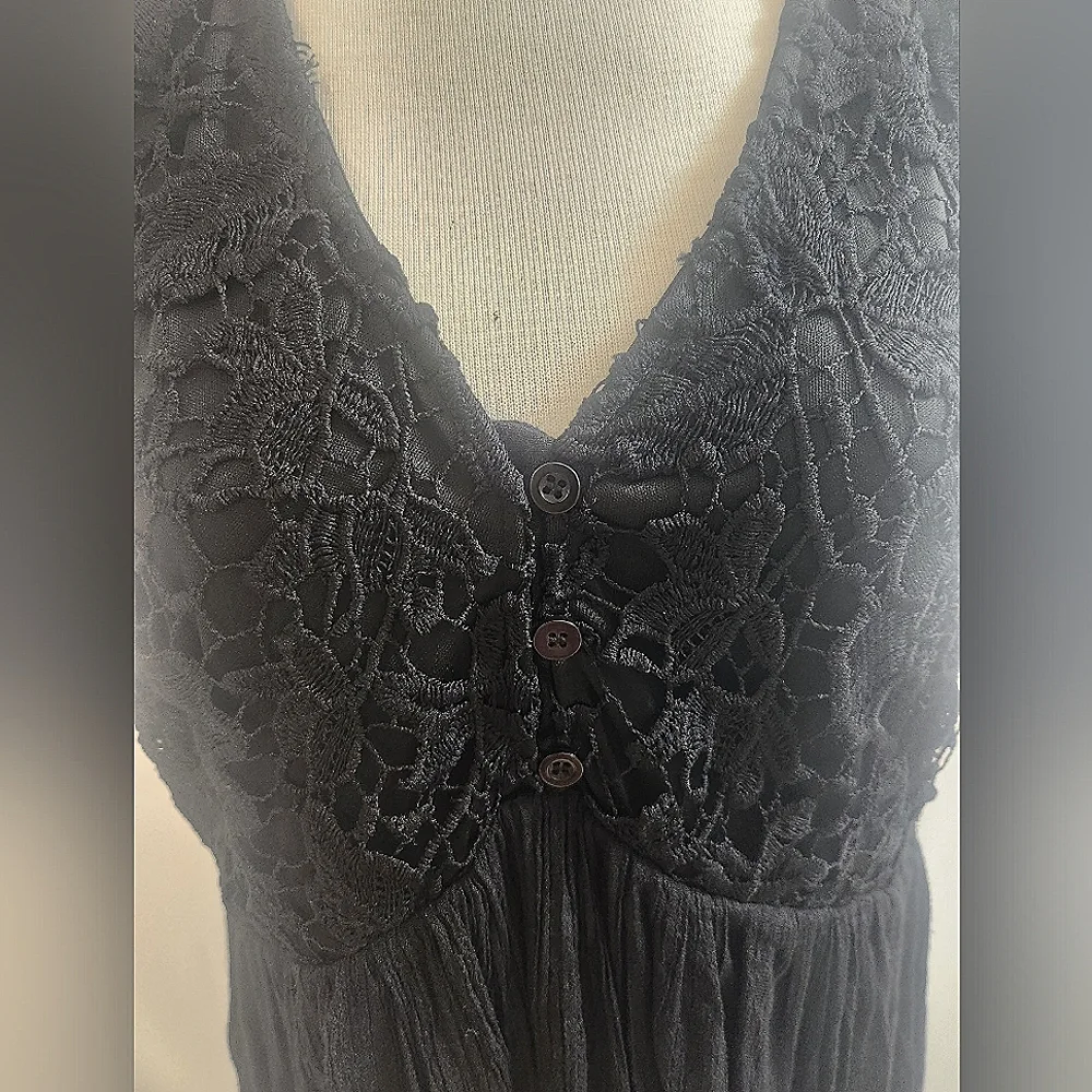 Little Black Dress Size Large - Picture 8 of 15
